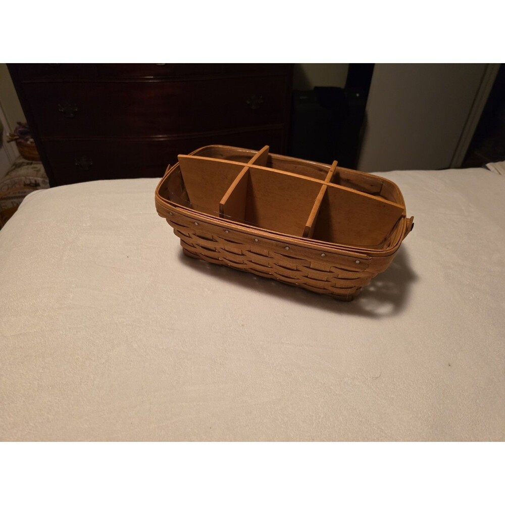 Vintage 1987 Longaberger Market Basket with plastic liner. - Picture 5 of 6